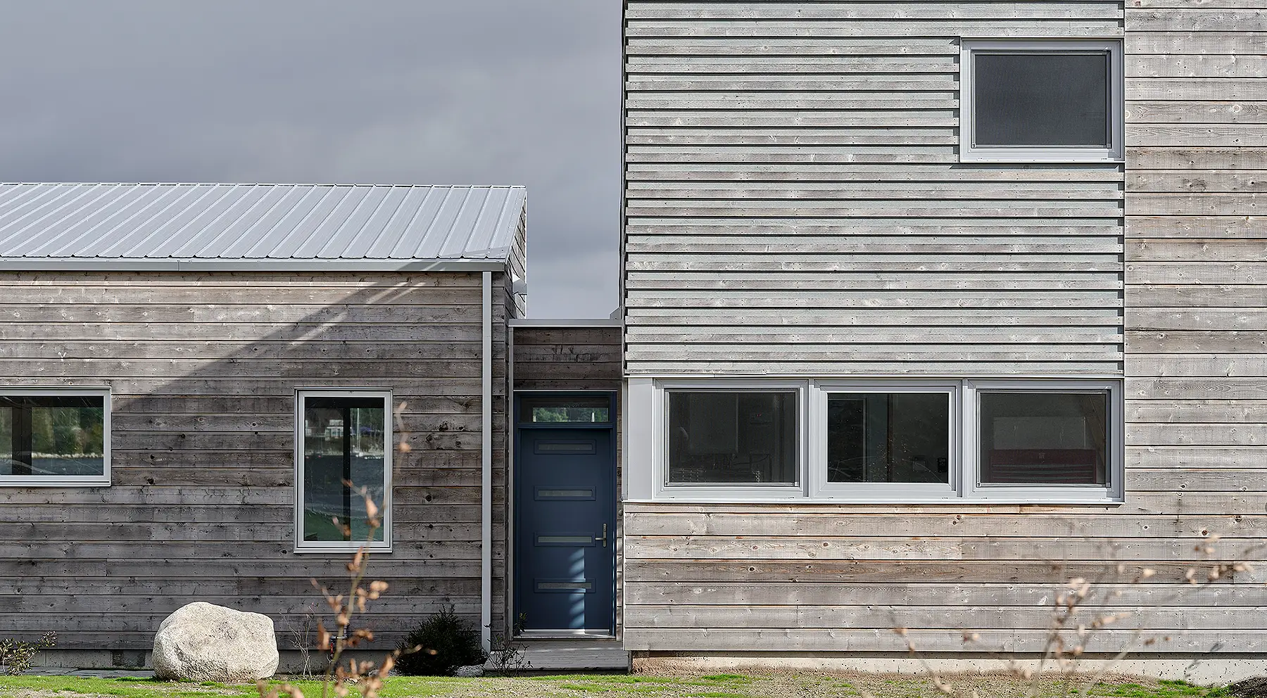 Lap siding western red cedar
